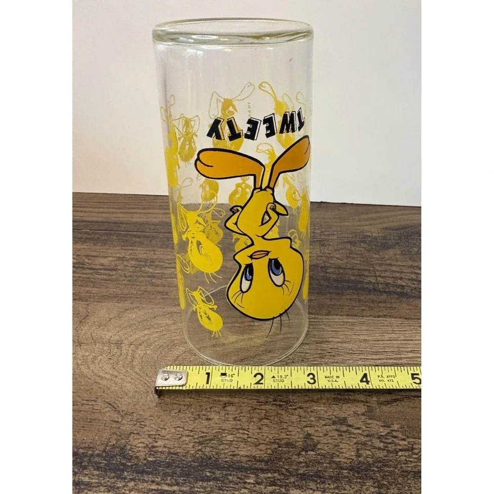 Vintage Tweety All Over Print Drinking Glass Warner Bros Looney Tunes